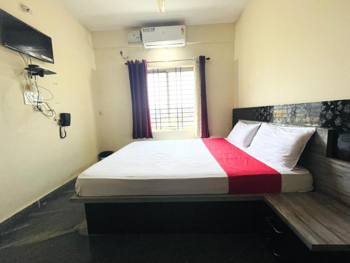 Crown Residency Hotel Mysore Eksteriør billede