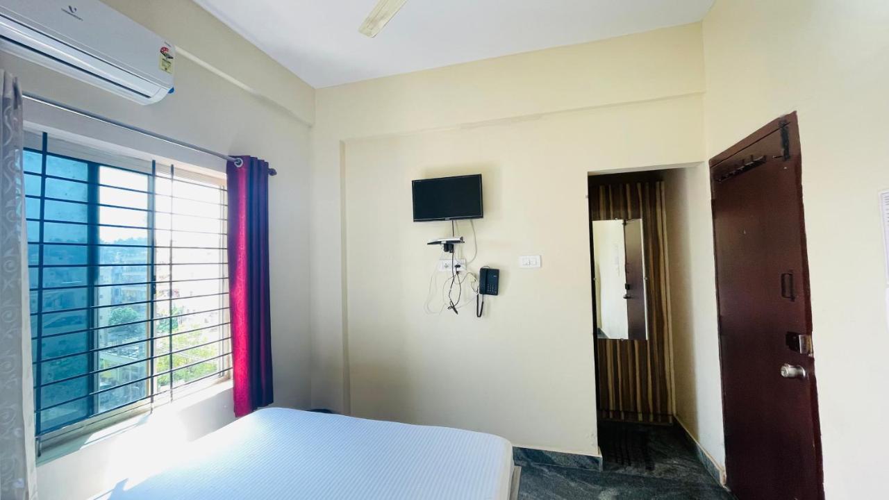 Crown Residency Hotel Mysore Eksteriør billede